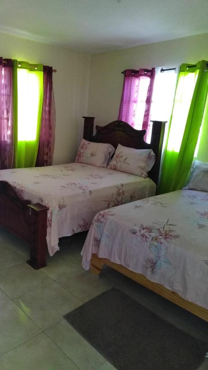 Hotel Dona Cornelia à Los Patos Extérieur photo