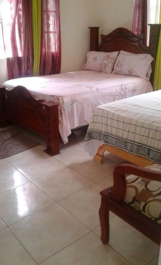 Hotel Dona Cornelia à Los Patos Extérieur photo