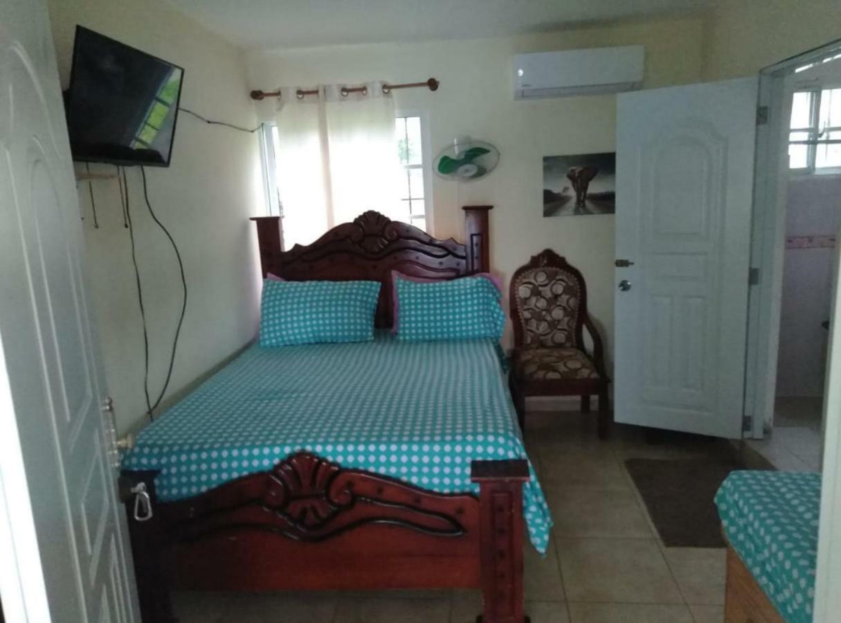 Hotel Dona Cornelia à Los Patos Extérieur photo